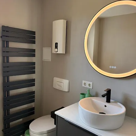 Neu Lotta Apartment *