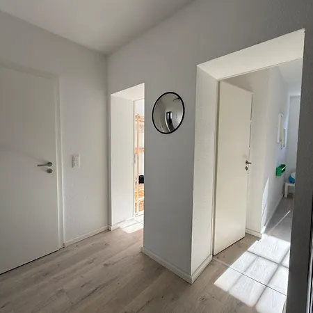 Neu Lotta *