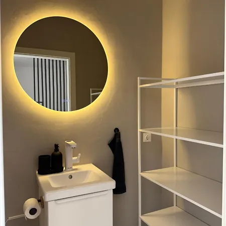 Neu Lotta Apartment *